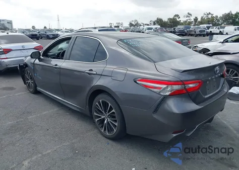 2018 Toyota Camry Se z USA, uszkodzony, nr VIN 4T1B11HK6JU048982